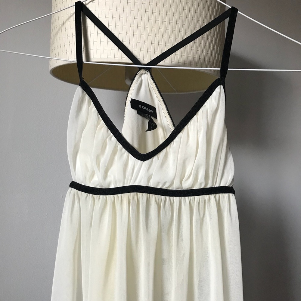 Express| Roman-esque Babydoll Sheer Top - Picture 7 of 9